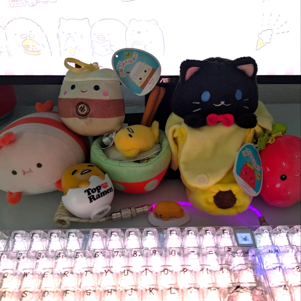 Sanrio, Squishmallow, Bananacat Plush & mini figure collection CLEAN,SMOKE FREE